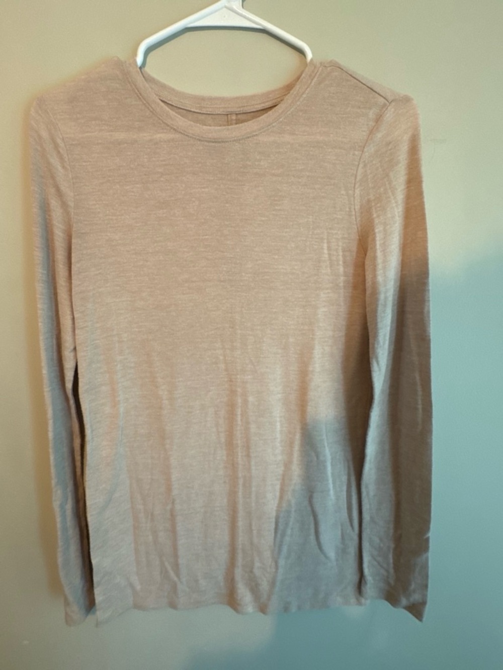 Lou & Grey Men's Long Sleeve Crew Neck Shirt - Light Beige